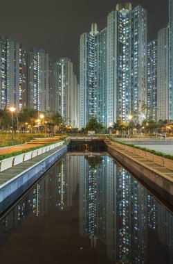 Geceleri Hong Kong 'da kamu malikanesi