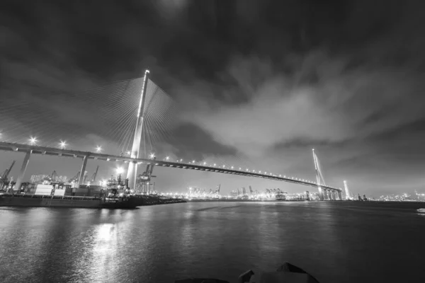 Ponte Sospeso Nel Porto Hong Kong Notte — Foto Stock