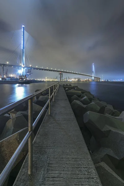 Most Wiszący Tama Nocy — Zdjęcie stockowe