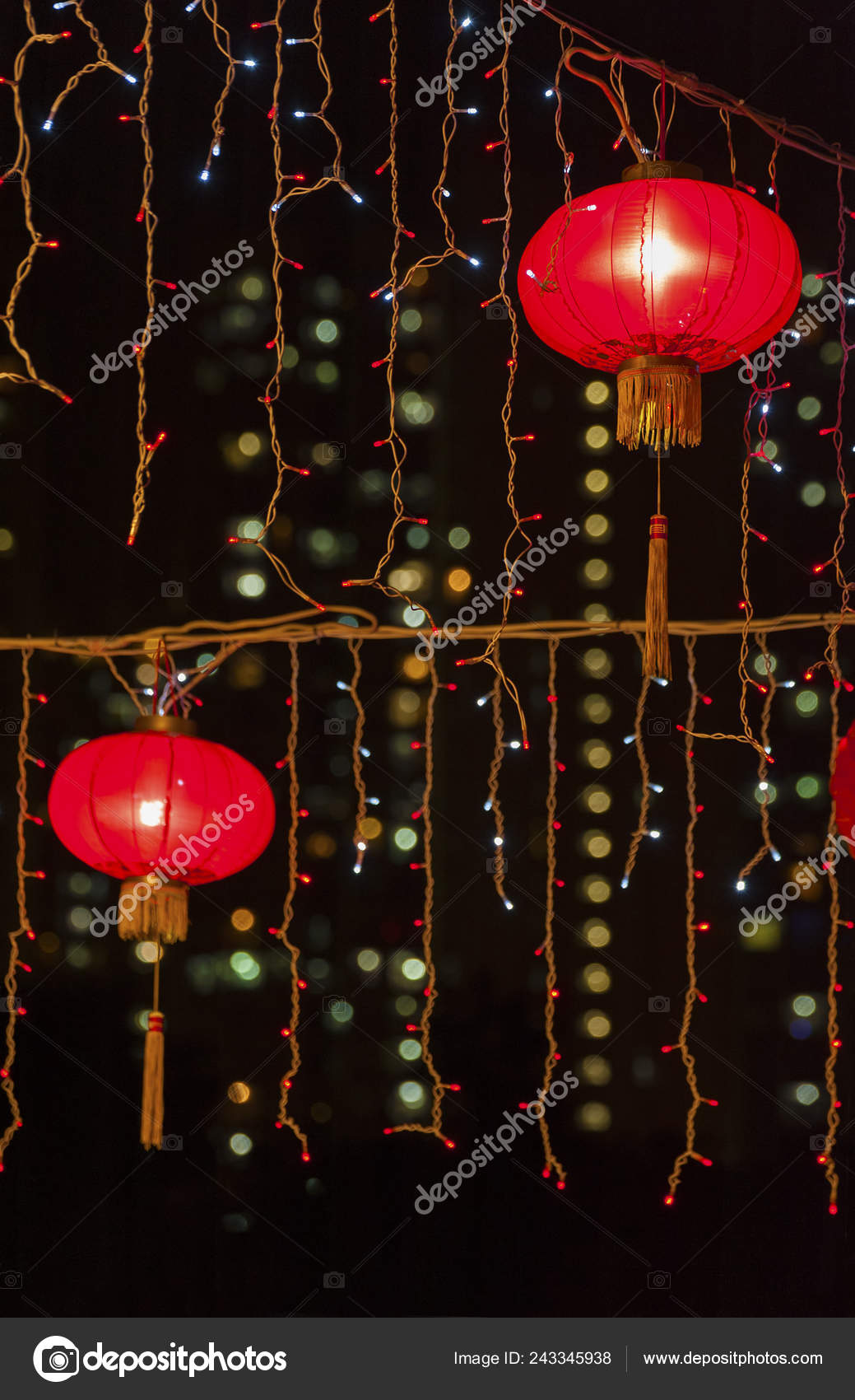 Chinese lanterns wallpaper | Red