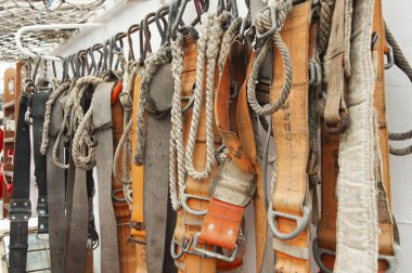 Endüstriyel emniyet kemeri ve ip