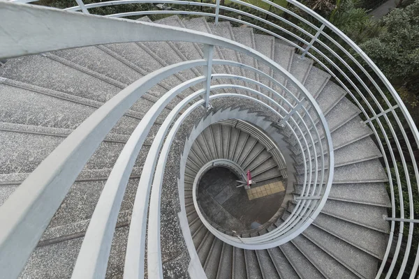 Escadaria Espiral Moderna Com Corrimão Metal — Fotografia de Stock