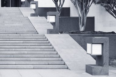 boş modern mimari tarzı merdiven aydınlatma ile