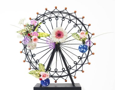 Saksıyı beyaz duvar ile