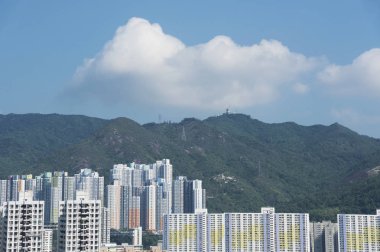 yüksek doğmak bina ve Hong Kong şehir dağda