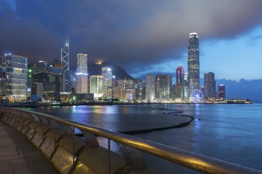 Victoria Limanı Panoraması, Hong Kong Alacakaranlıkta