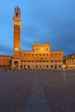Siena, İtalya'nın tarihi merkezinde Piazza del Campo