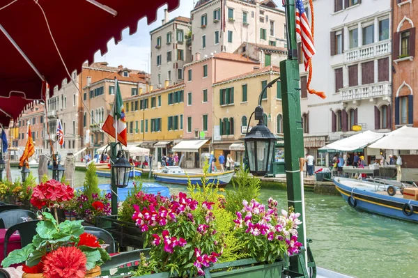 Chodník Kavárna Grand Canal Benátky Itálie — Stock fotografie