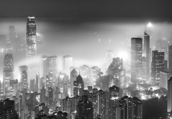 Misty Éjszakai Kilátás Victoria Kikötő Hong Kong Város — Stock Fotó
