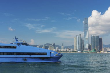 Hong Kong 'lu Victoria Limanı' nın silüeti.