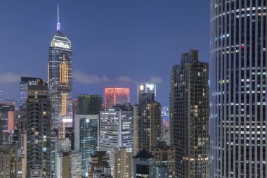 Hong Kong şehrinin silueti.