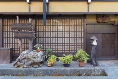 Japonya'nın geleneksel evin cephe