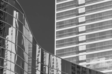 Soyut inşa ediliyor. Modern ofis binasının detayları 