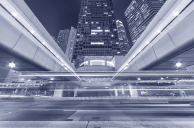 Hong Kong 'da gece trafiği