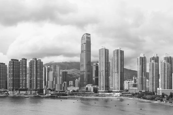 香港市の港とスカイラインのパノラマ — ストック写真