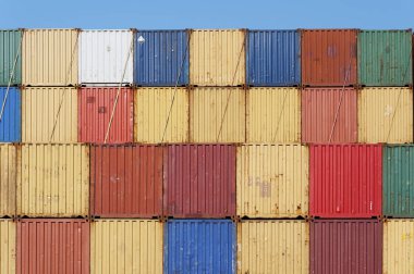 Bir sürü renkli kargo konteynırı. Sanayi Arkaplanı.