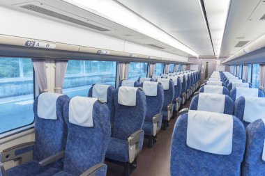 modern tren iç görünüm