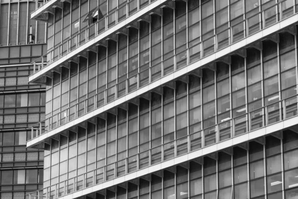 Modern ofis binasının dışı.