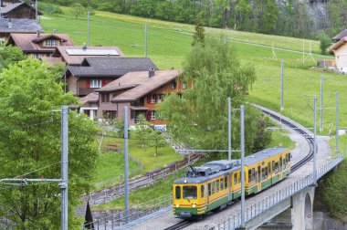 Lauterbrunnen Vadisi, İsviçre tren