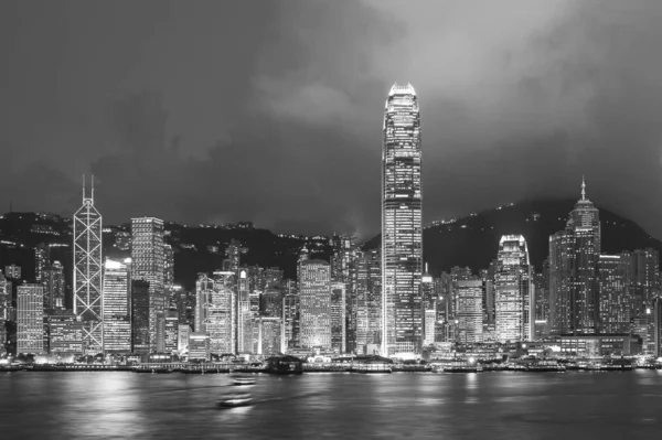Victoria λιμάνι του Χονγκ Κονγκ την νύχτα — Φωτογραφία Αρχείου