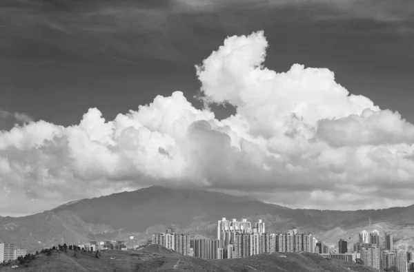 Nube sobre horizonte de la ciudad de Hong Kong —  Fotos de Stock