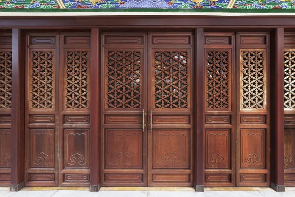 Çin mimarisinin tarihi ahşap kapı detayları