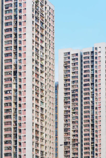 Höghus bostadshus i Hongkong stad — Stockfoto