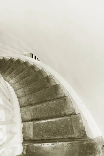 Vista Interior Velha Escada Espiral Construção Fundo Abstrato — Fotografia de Stock
