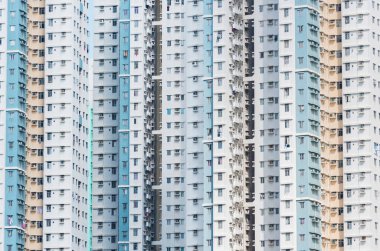 Hong Kong 'da yüksek katlı bir bina.