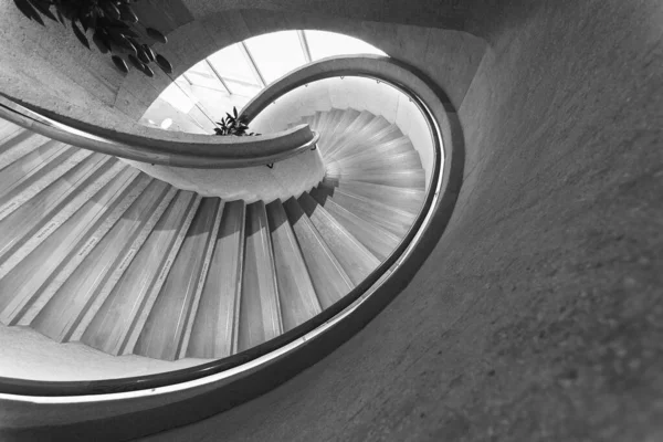 Vista Interior Escalera Caracol Moderna Vista Desde Arriba —  Fotos de Stock