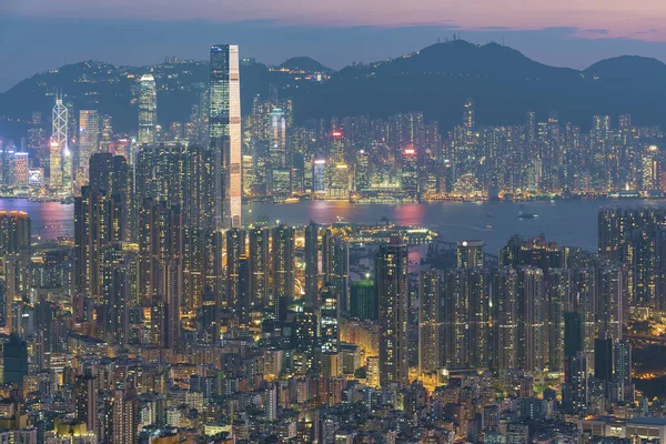 Alacakaranlıkta Hong Kong Şehrinin Hava Manzarası — Stok fotoğraf