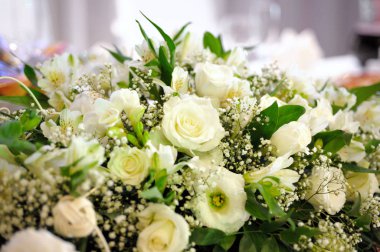 Gül, masa dekorasyon düğün çiçek aranjmanı.