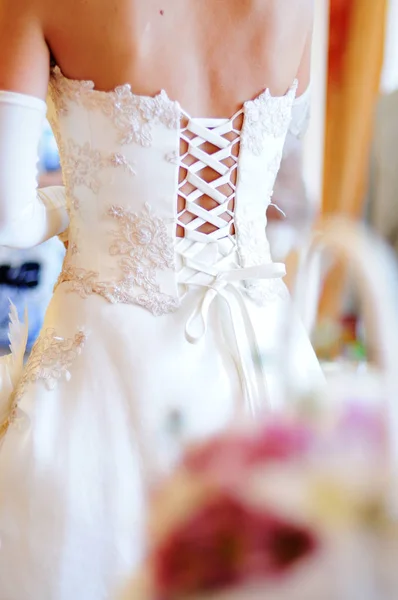 Noiva Vestido Noiva Branco Laço Nas Costas — Fotografia de Stock