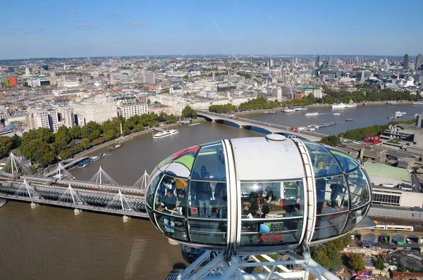 Schöner Panoramablick Auf London Und Die Themse Aus Dem Fenster — Stockfoto