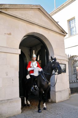 Londra 30 Eylül 2015: Kraliçe'nin at nöbetçi muhafızı.