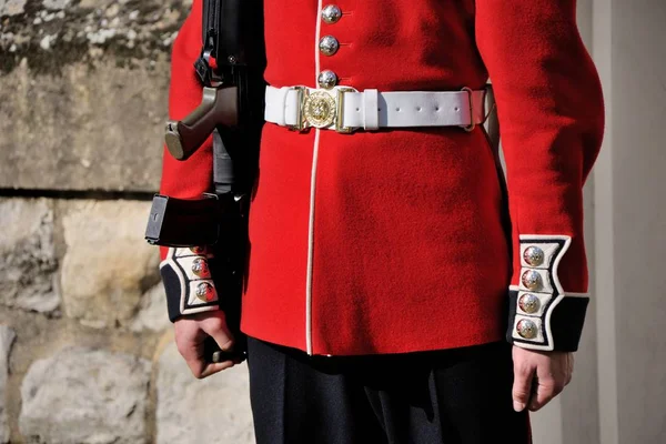 Högvakten Tower London Brittiska Vakter Röd Uniform Ett Tecken London — Stockfoto