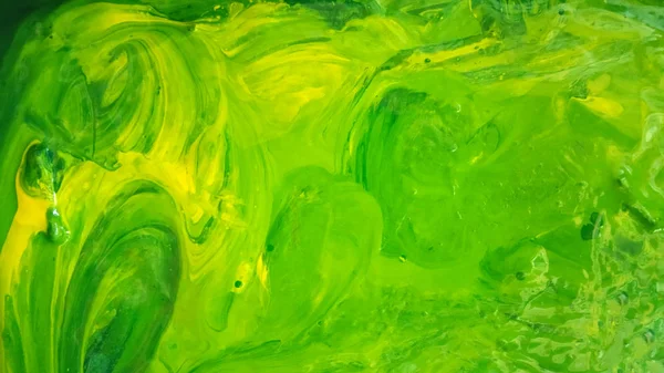 Manchas de acrílico líquido amarelo esmeralda verde. Moderno e moderno gradientes de óleo abstrato texturizado fundo — Fotografia de Stock