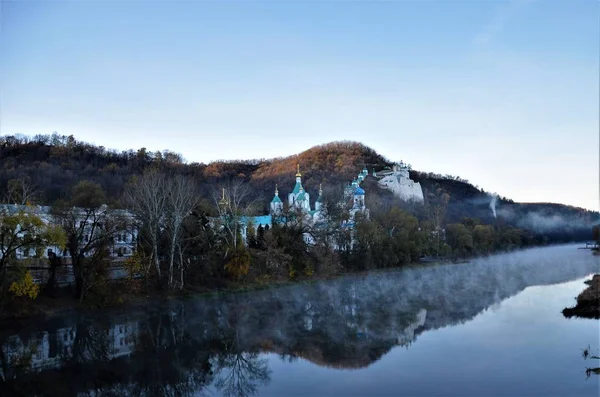 Kutsal Dormition Saint Lavra