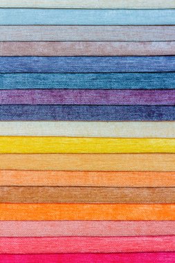 Renkli kumaş örnekleri