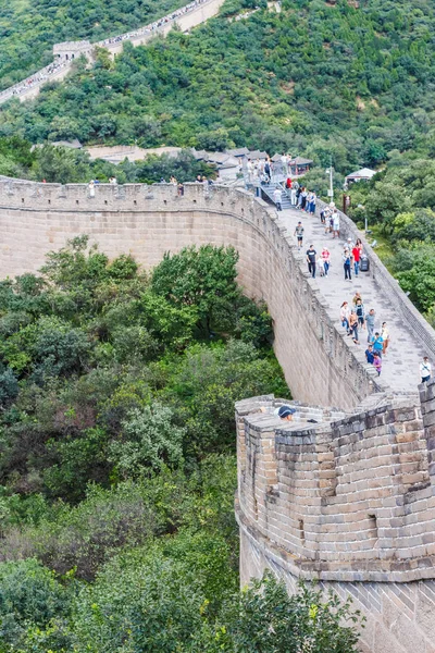 La gente en la Gran Muralla de China — Foto de Stock