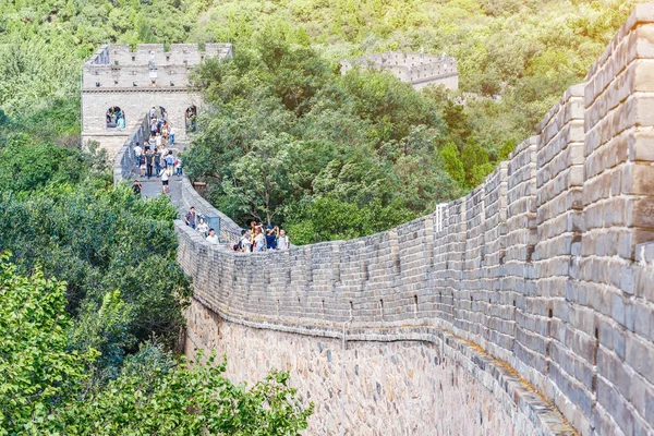 La gente en la Gran Muralla de China — Foto de Stock