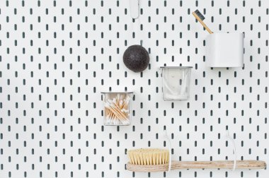 Kişisel Hijyen nesneler üzerinde beyaz, yukarıdan görünüm, doğru copysp