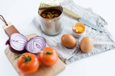 Sağlıklı bir organik kahvaltı için Malzemeler.