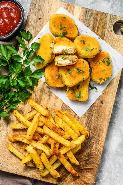 Nuggets Frango Assados Caseiros Crocantes Fundo Cinzento Vista Superior — Fotografia de Stock