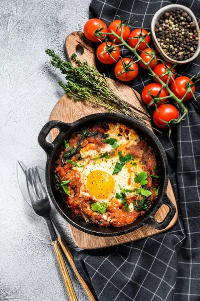 Reggeli Sült Tojással Paradicsom Shakshuka Serpenyőben Török Tradicionális Ételek Szürke — Stock Fotó