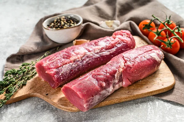 Solomillo Cerdo Fresco Carne Cruda Filete Fondo Gris Vista Superior —  Fotos de Stock