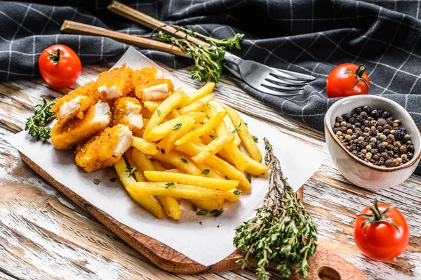 Stekta Fiskpinnar Med Pommes Frites Brittisk Fisk Och Chips Stekt — Stockfoto