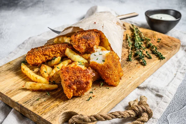 Peixe Batatas Fritas Batatas Fritas Filé Bacalhau Frito Farinha Rosca — Fotografia de Stock