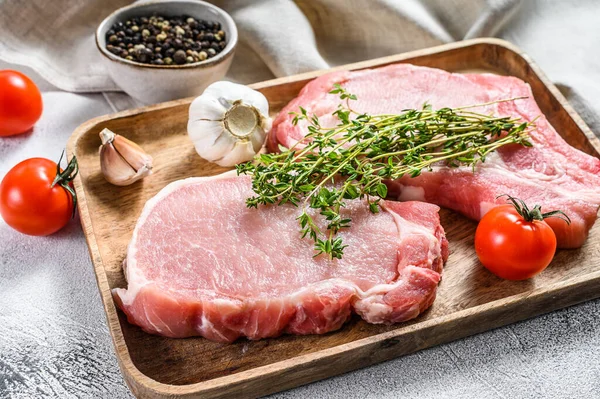 Syrový Vepřový Steak Organické Maso Bílé Pozadí Horní Pohled — Stock fotografie
