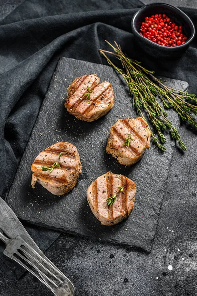 Côtelettes Porc Grillées Désossées Tendres Filet Steak Fond Noir Vue — Photo